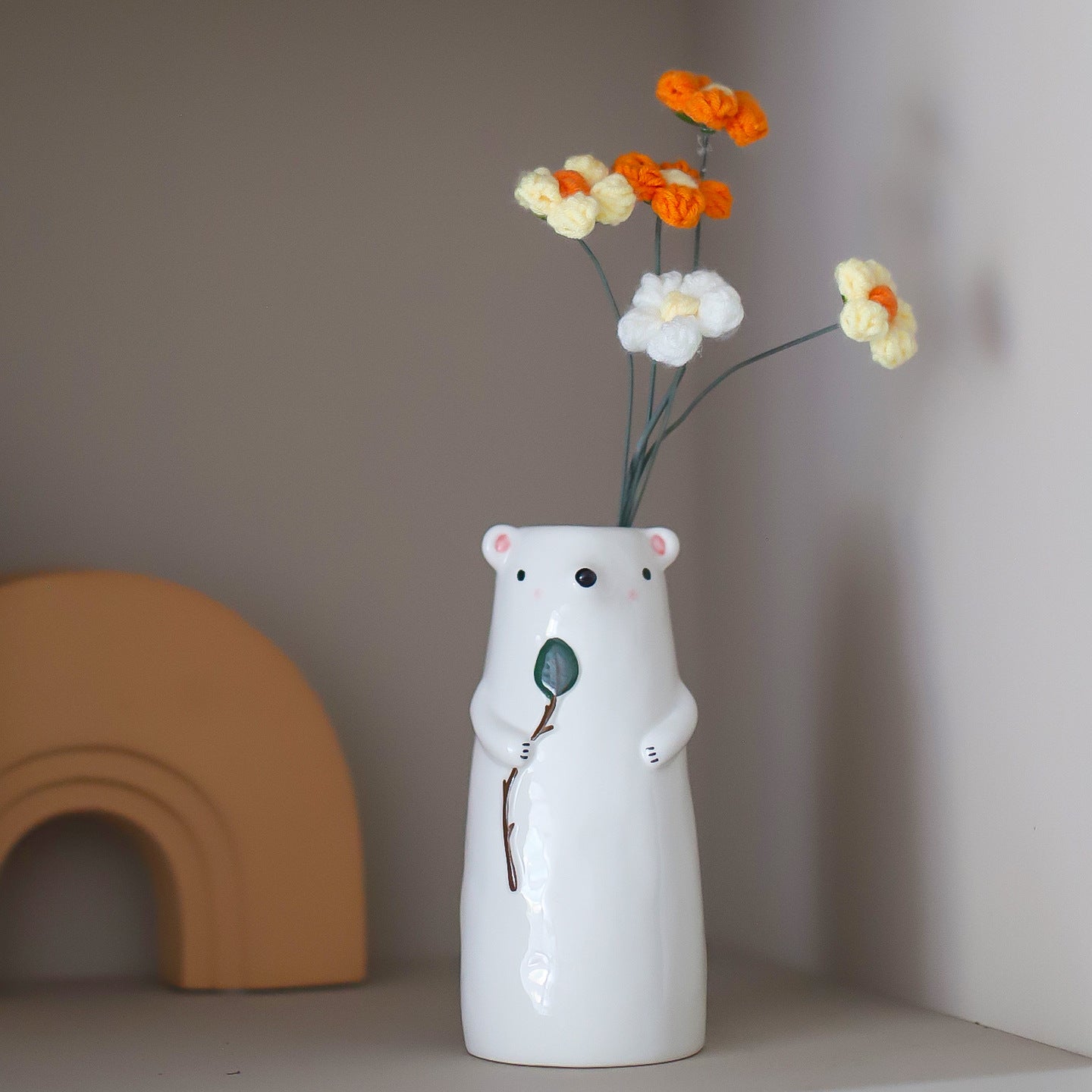 Cartoon Cute Ceramic Hydroponic Plant Vase for Living Room Desktop, Small Flower Pot, Dried Flower Vase, Creative Gift And Decorative Ornament